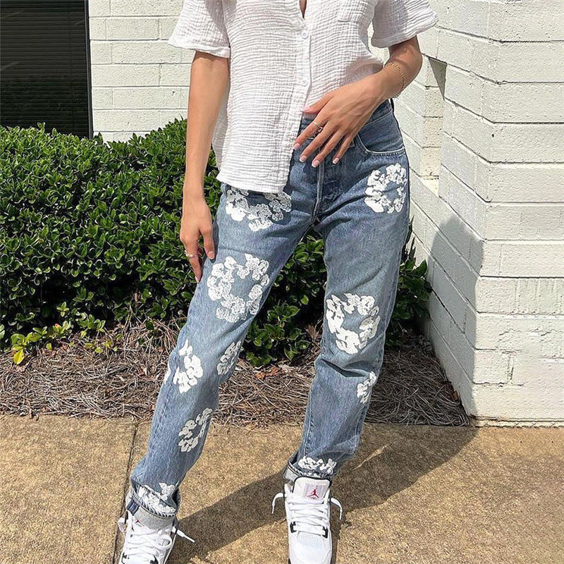 High-waisted straight jeans
