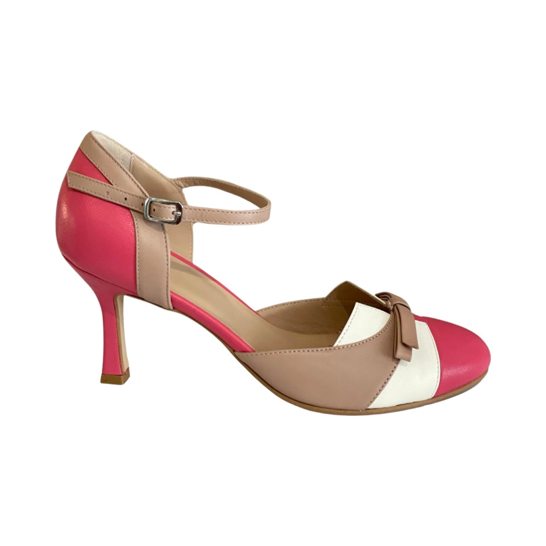 Pointed toe, buckle, high heel sandals