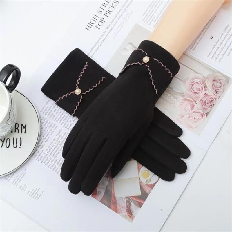 Gants en velours de daim