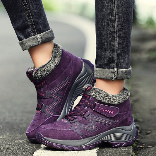 Chaussures de randonnée , en cuir véritable