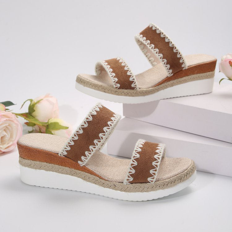 sandales d'été de style ethnique à doubles lanières larges