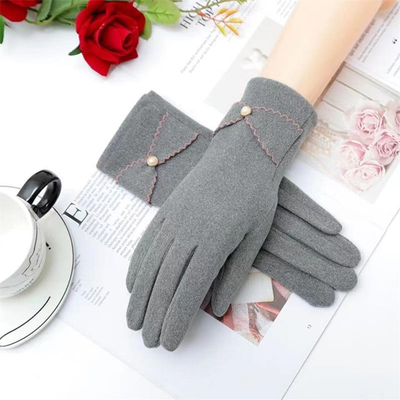 Gants en velours de daim