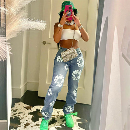 High-waisted straight jeans